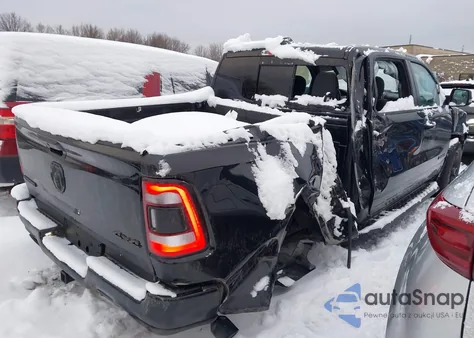 2021 Ram 1500 Big Horn 4X4 5'7 Box из США, поврежденный, VIN 1C6SRFFT0MN723382